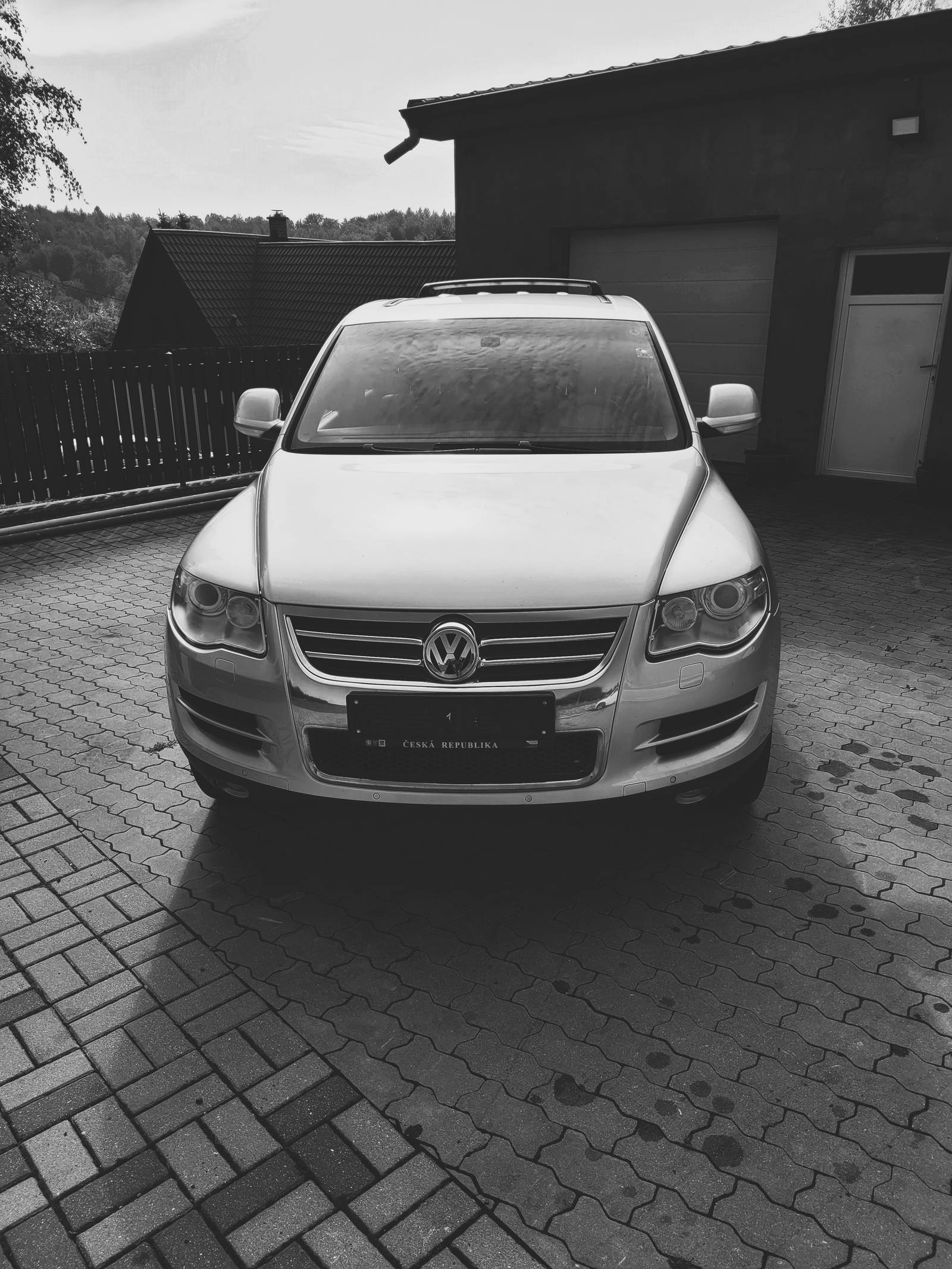 VOLKSWAGEN TOUAREG 3.0TDI V6 PRODÁNO